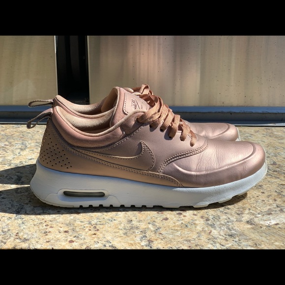Nike air Max Thea rose gold - Picture 2 of 5